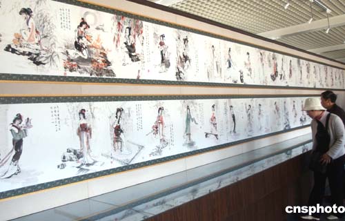 图:曹雪芹纪念馆展出世界最长红楼梦人物画卷